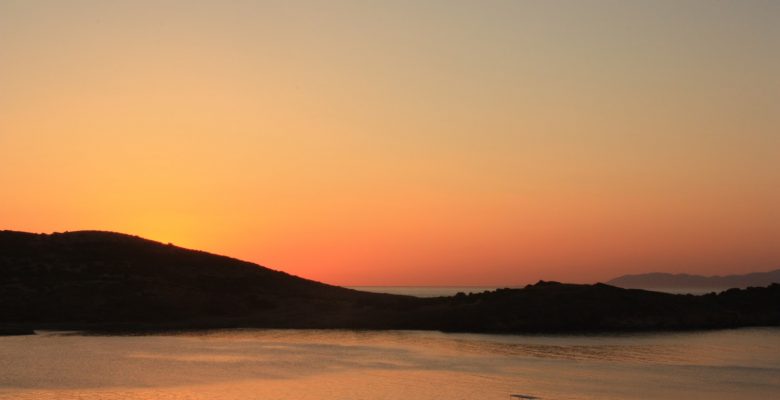 FOÇA’ DA GÜN BATIMINI İZLEMEK İÇİN EN İYİ YER SEYİRTEPE