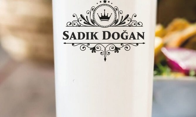 Kişiye Özel Rakı Bardağı: Özel Anların Tadını Çıkarma Şıklığı