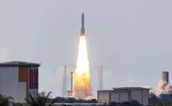 Avrupa’nın Ariane 6’sı ilk fırlatışıyla uzaya doğru yola çıktı