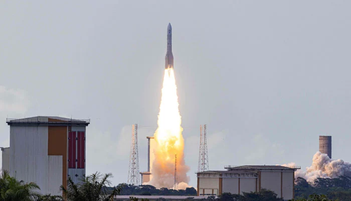 Avrupa’nın Ariane 6’sı ilk fırlatışıyla uzaya doğru yola çıktı